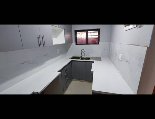 2 BEDROOM DUPLEX TO LET IN SYDENHAM